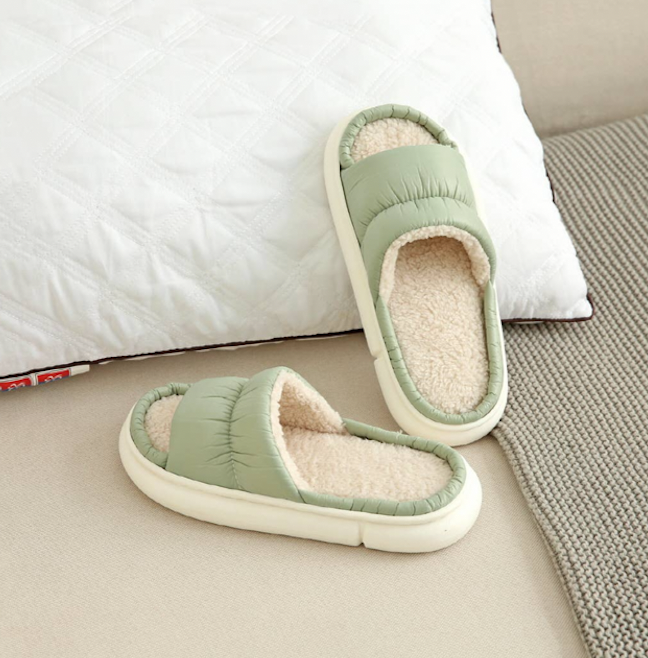 Puffer Slipper Slides